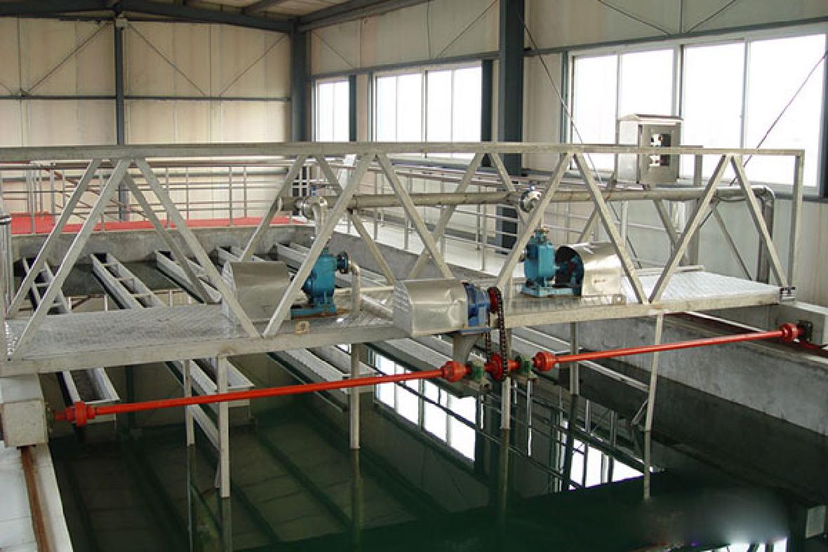 中心驅(qū)動刮泥機(jī)
